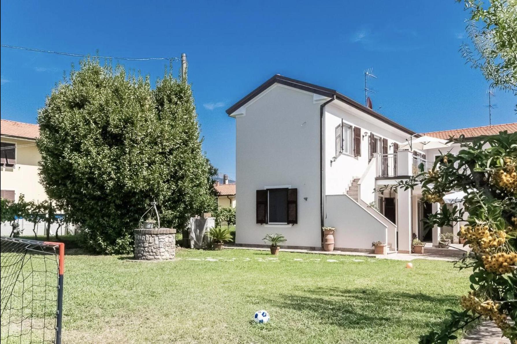Oasi Di Pace Sarzana Villa Luni Exteriör bild